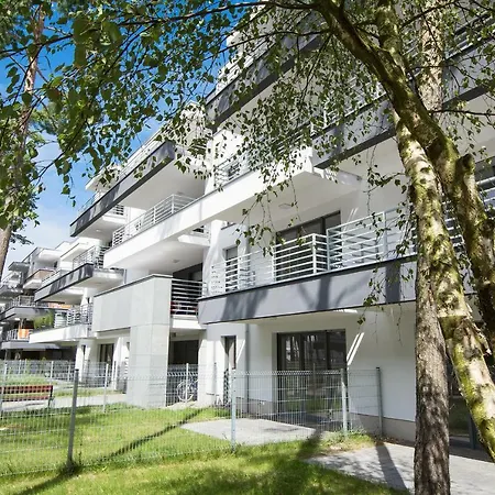 Wrzos Z Ogrodkiem Apartment *